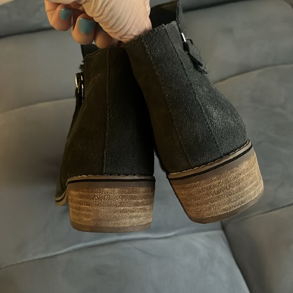 “Blondo- Waterproof Ankle Booties size 6.5” - Picture 2 of 12